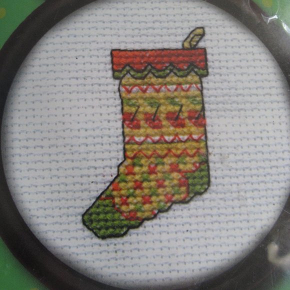 New Studio 18 Mary & Co Counted Cross Stitch Mini Kit Christmas Stocking w/ Hoop - Picture 7 of 10